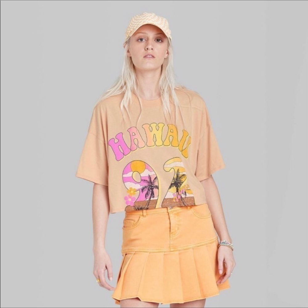 Wild fable medium cropped orange oversized tshirt new